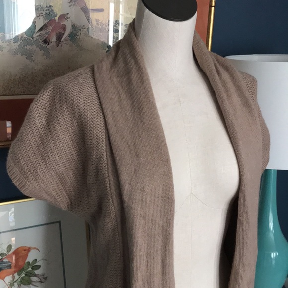 XXS Ann Taylor Short Sleeved, Open Front, Long Knitted Cardigan - Picture 3 of 8